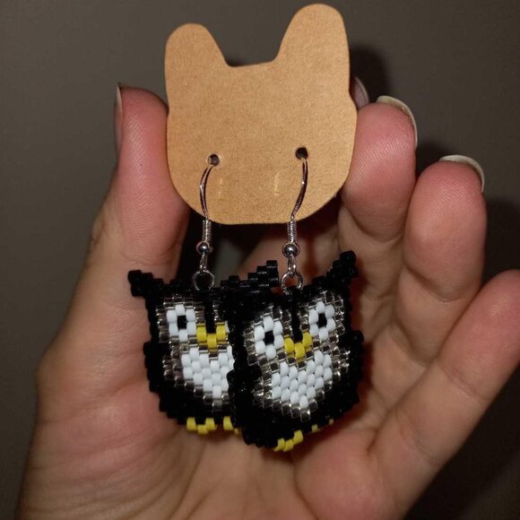 🦉 Handmade Beaded Owl Earrings - Silver Plated Hooks 🦉 - Picture 5 of 6